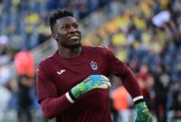 1758779413310-andre-onana-trabzonspor-liga-turki-fenerbahce-vs-trabzonspor-1757929384173_169