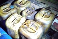 1758800337284-barang-bukti-pencurian-minyak-pertamina-yang-dilakukan-dua-oknum-polisi-di-jambi-1758787092246_169