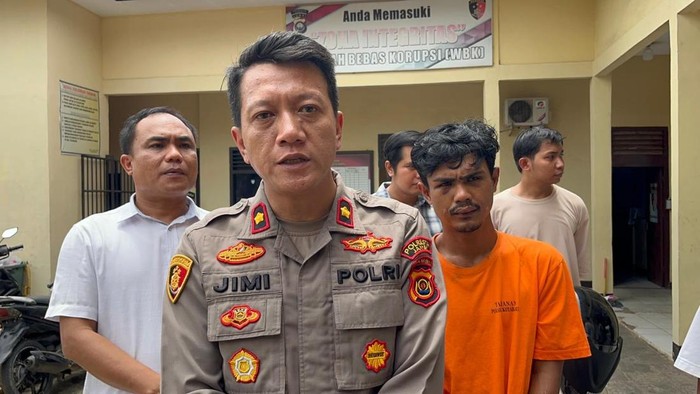 1761586742258-polisi-menangkap-onyeng-pelaku-pencurian-sepeda-motor-di-jambi-1761560958630_169