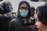 1762277959972-usai-diamankan-polisi-onadio-leonardo-diperiksa-tim-asesmen-narkoba-1762167687363_169