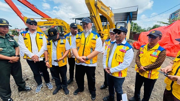 1762321276516-kepala-bws-sumatera-vii-wiel-mushawiry-suryana-1762257640150_169