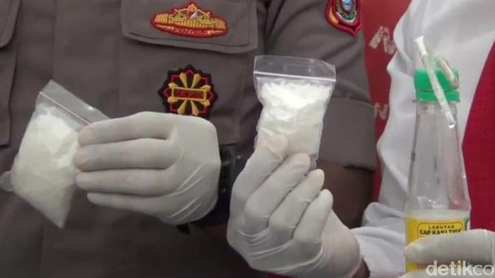 1762450759126-penangkapan-pengedar-sabu-tabanan_169