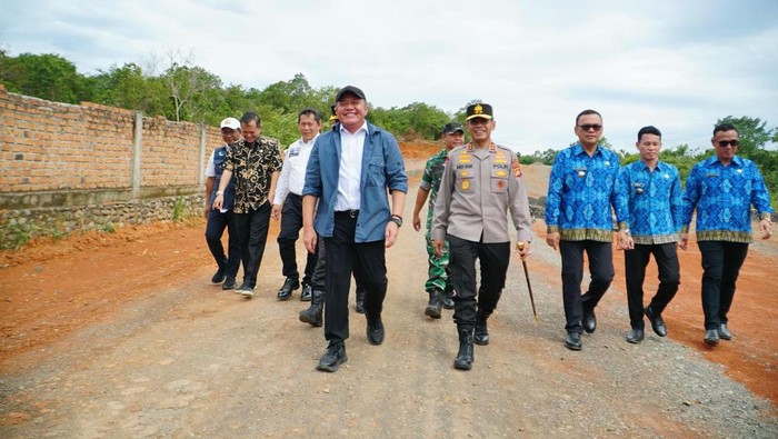 1762471178709-tinjau-jalan-1762431491201_169