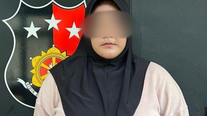 1762515665251-curi-uang-teman-1762490582784_169