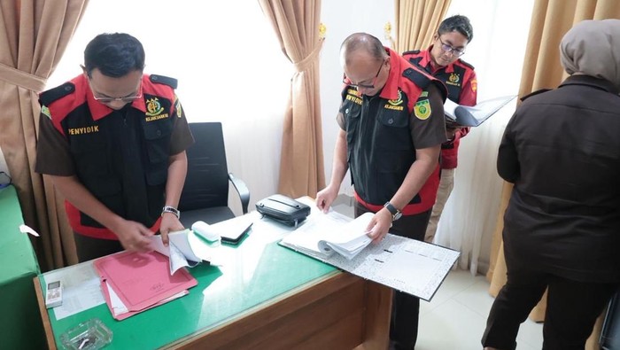 1763034030039-korupsi-tol-1763003345193_169