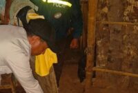 1763098668802-polisi-melakukan-olah-tkp-pembunuhan-bayi-yang-baru-dilahirkan-di-dusun-ii-desa-netemnanu-selatan-kecamatan-amfoang-timur-kabu-1763022821483_169