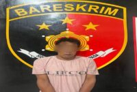 1763141862944-pelaku-yang-perkosa-bocah-sd-di-musi-rawas-saat-ditangkap-polisi-1763112812437_169