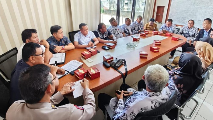 1763636750897-audiensi-pgri-lubuklinggau-dengan-pihak-kepolisian-1763597767146_169