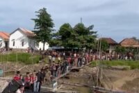 1763787945172-gabungan-anggota-narkoba-polres-banyuasin-lakukan-penggerebekan-narkoba-1763773703335_169