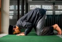 1764284690034-sholat_169