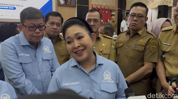 1764738384239-ketua-komisi-iv-dpr-ri-titiek-soeharto-1764687393097_169