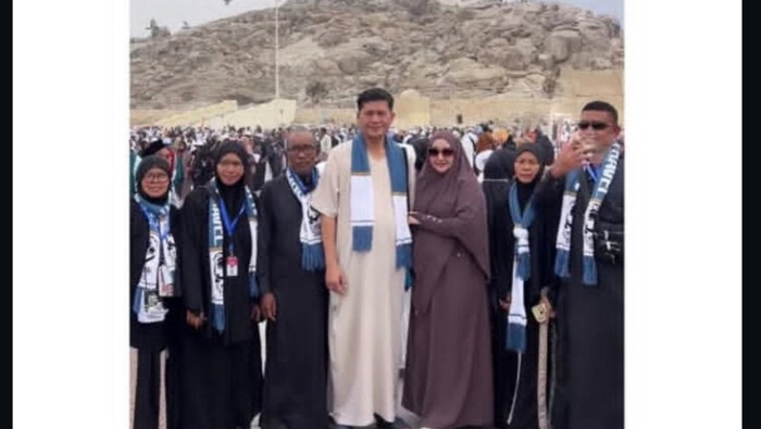 1765019149386-tangkapan-layar-bupati-aceh-tengah-umrah-di-tengah-banjir-yang-terjadi-di-aceh-istimewa-1764920735797_169