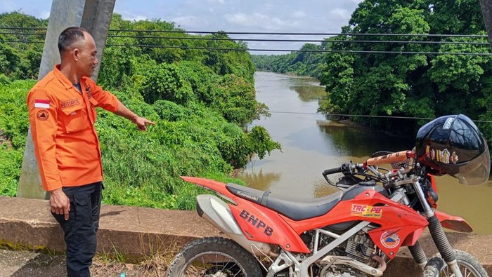 1765105572873-pihak-bpbd-musi-rawas-lakukan-pemantauan-di-sungai-muara-beliti-1765020145167_169