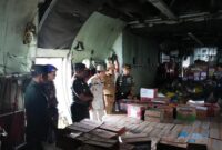 1765256768204-bantuan-dari-sumsel-diberangkatkan-dengan-pesawat-hercules-1765207654785_169