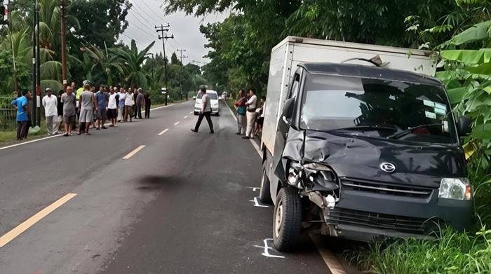 1765386338044-lokasi-kecelakaan-yang-tewaskan-irt-di-oki-1765366432893_169