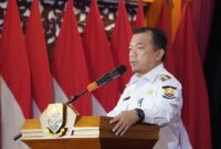 1765386346664-gubernur-jambi-al-haris-dalam-kata-sambutan-saat-beri-penghargaan-28-perusahaan-raih-zero-accident-1765351534003_169