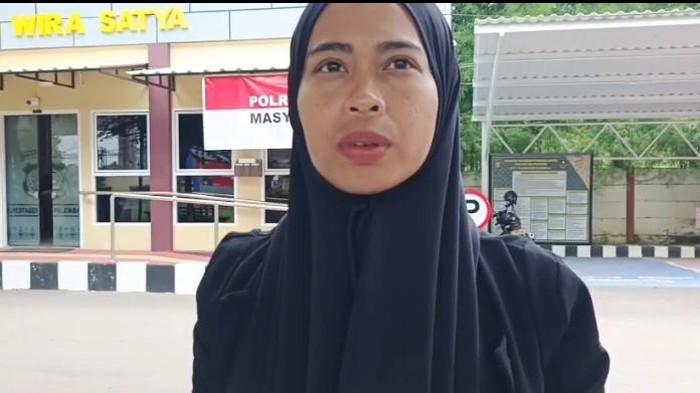 1765559155081-srihati-33-lapor-balik-tetangganya-di-polrestabes-palembang-1765535986521_169