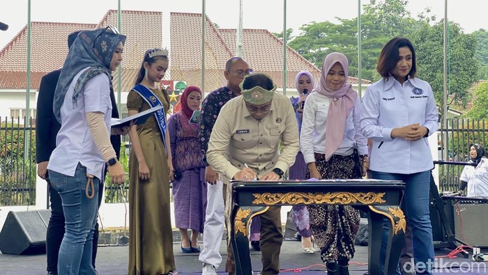 1765645536407-kambang-iwak-fest-2025-1765591775412_169