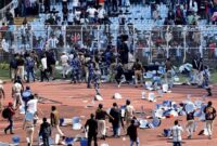 1765645540120-jumpa-fans-lionel-messi-di-india-ricuh-1765621192074_169