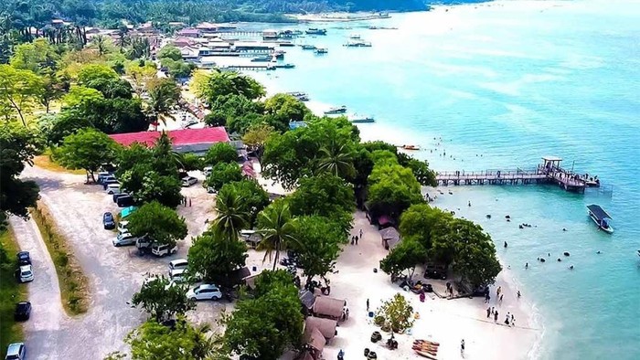 1765688721981-pantai-mutun-lampung-1765627674953_169