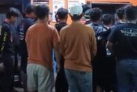 1765796753904-jenazah-awhin-sanjaya-diterbangkan-ke-sulsel-melalui-bandara-cargo-sultan-thaha-jambi-1765776408256_169