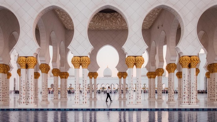 1766034379630-ilustrasi-kapan-bulan-rajab-1445-h2024_169