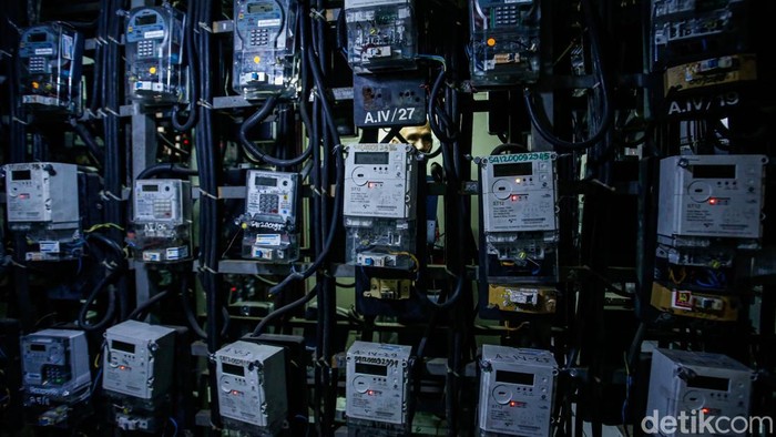 1767373550041-diskon-tarif-listrik-50-batal-warga-kecewa-1748937048690_169