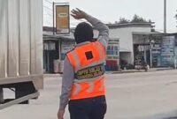 1767870352253-oknum-dishub-di-palembang-diduga-melakukan-pungli-terhadap-mobil-relawan-yang-bawa-bantuan-ke-aceh-1767833193428_169