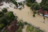 1767978348718-banjir-di-wilayah-oku-timur-meluas-ke-4-kecamatan-1767967882508_169