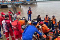 1768237613899-tim-sar-gabungan-saat-menemukan-jasad-korban-di-tanjabbar-jambi-1768207404604_169