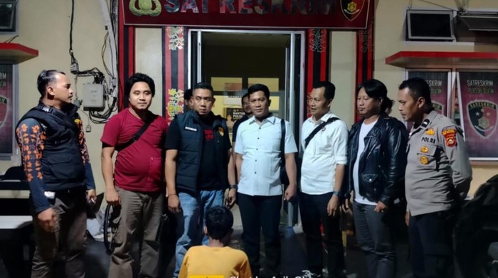 1768496767610-penusuk-siswa-smk-di-oku-selatan-ditangkap-polisi-1768470733763_169