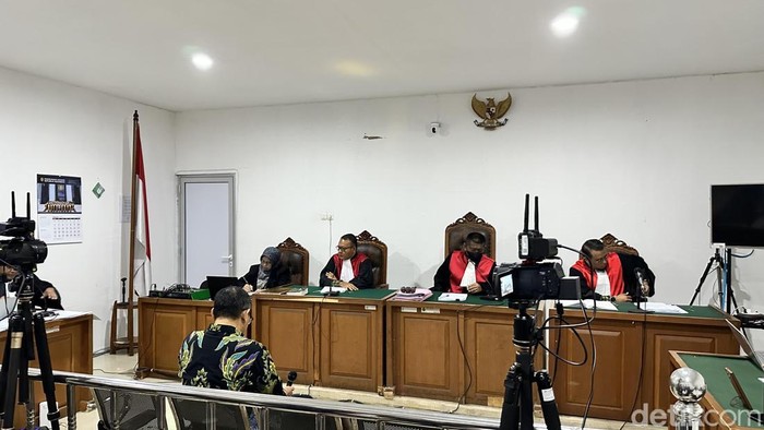 1769015203999-saksi-yang-hadir-pada-persidangan-dana-pokir-dprd-oku-1768996008559_169