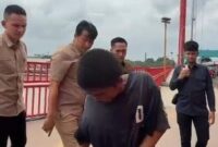 1769144756425-pria-lempar-batu-ke-cctv-di-jembatan-ampera-sata-diamankan-1769074238877_169