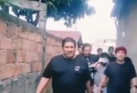 1769144756956-begal-bersenpi-di-palembang-saat-berhasil-ditangkap-polisi-1769081516336_169