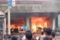 1769209533388-minimarket-di-way-kanan-terbakar-1769188985292_169